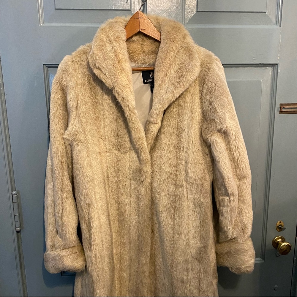 Alpine studio vintage faux fur long tan coat medium